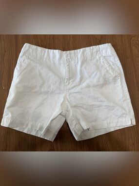 GAP women’s White Shorts linen cotton blend euc size 6 classic cut